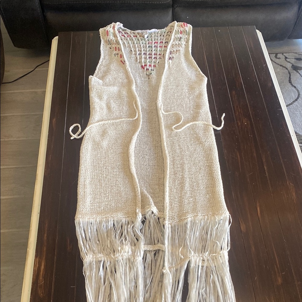 Elegant Cream Fringe Crochet Long Sleeveless Sweater